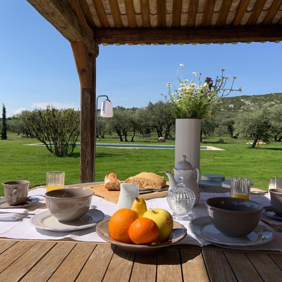 La Bergerie De Cigalon Bed and Breakfast Mouries Zewnętrze zdjęcie