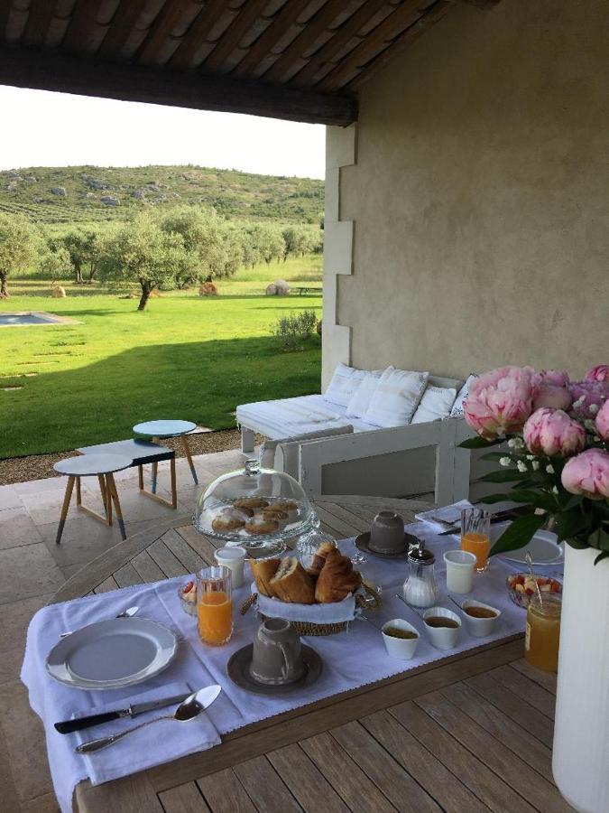 La Bergerie De Cigalon Bed and Breakfast Mouries Zewnętrze zdjęcie