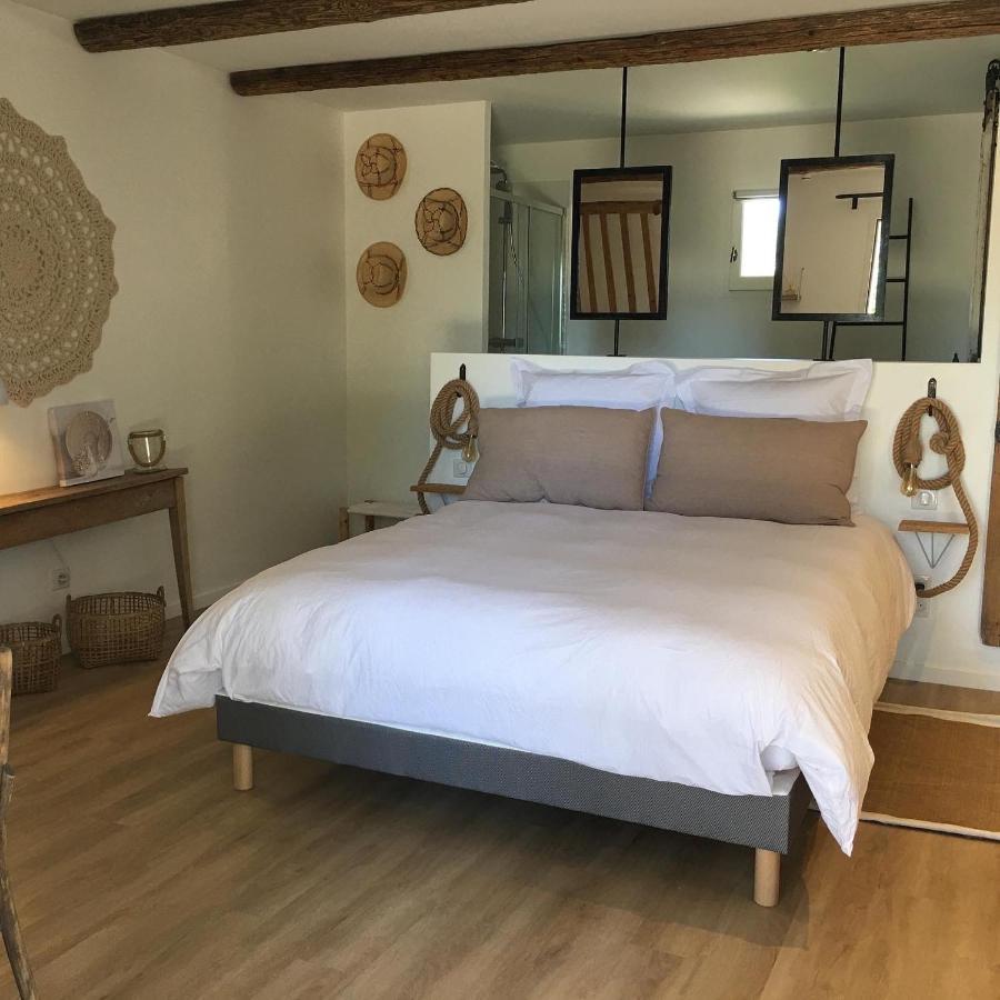 La Bergerie De Cigalon Bed and Breakfast Mouries Zewnętrze zdjęcie